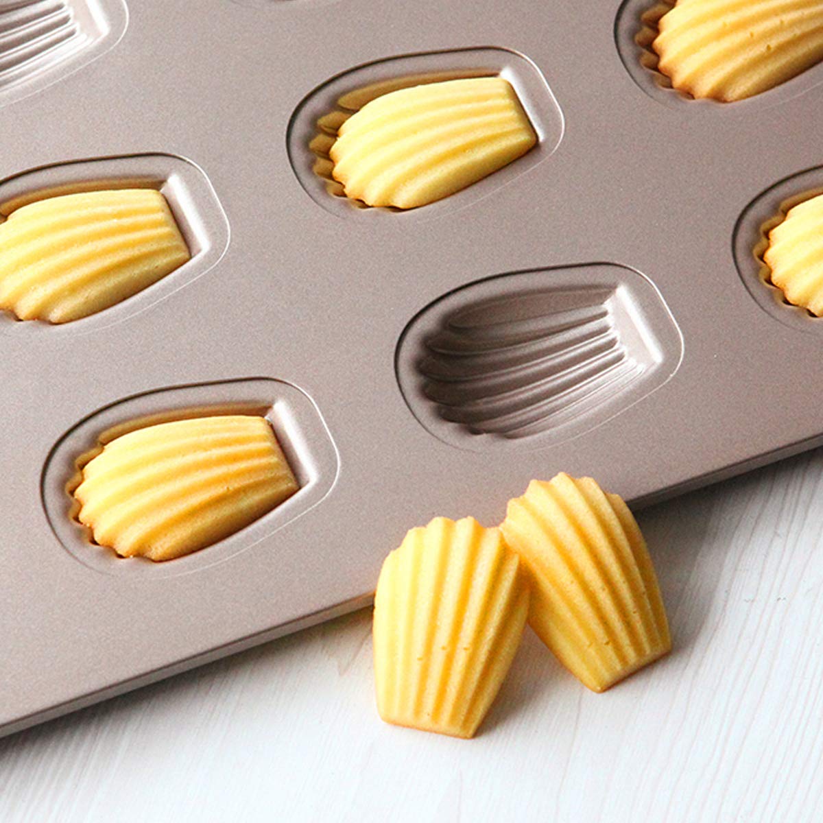 CANDeal 16 Tassen Heavy Duty Shell Form Backen Kuchenform Pan, Kohlenstoffstahl Antihaft-Madeleine Pan, Madeline Backformen Für Backen Im Ofen