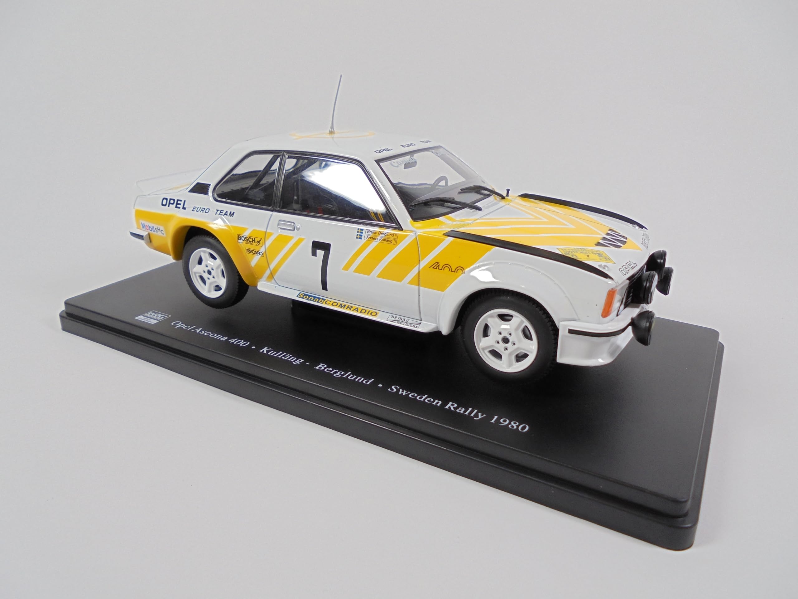 Opo 10 Multicolor - 1/24 Scale Model Car Compatible With Opel Ascona 400 Kullang/Berglund Sweden Rally 1980 - Rvq38