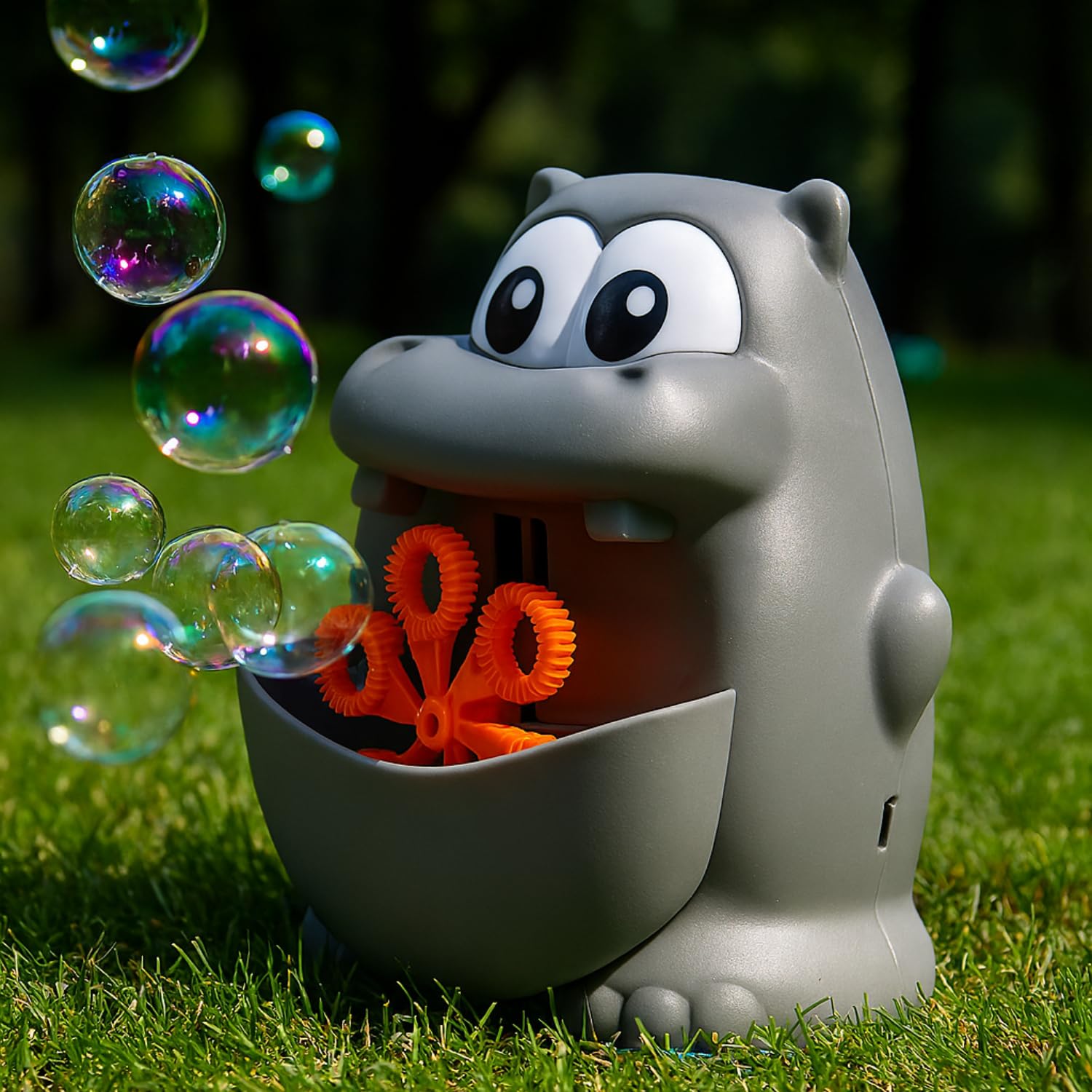 BEPER Máquina de Burbujas para Niños – Forma de Animal (Hipopótamo o Rana) – Funcionamiento Continuo – 56 ml de Líquido Incluido, Pilas No Incluidas