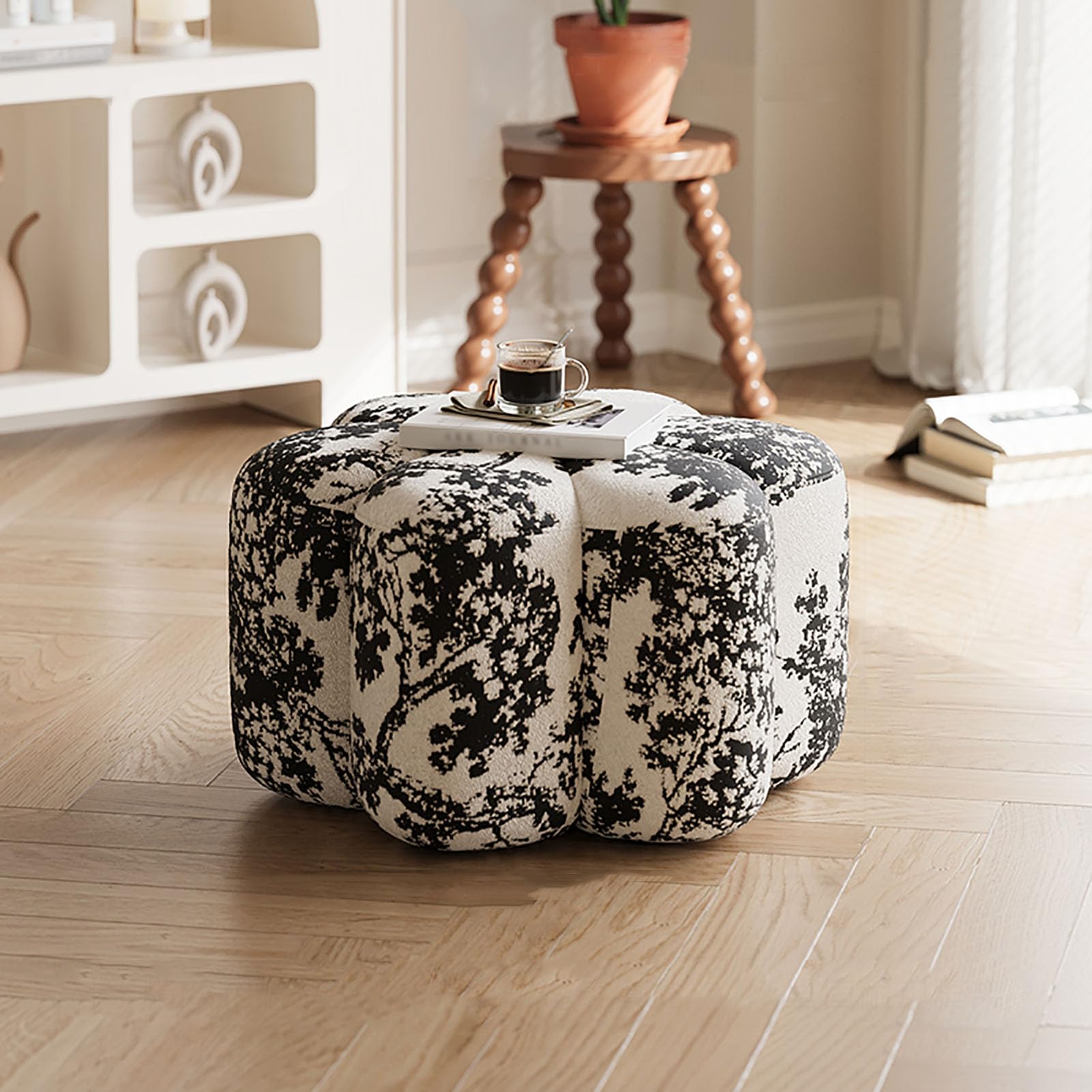 GYEQXKT Ottoman Footstool, Petal-Shaped Upholstered Pouf for Living Room and Bedroom, Versatile Flower Footrest and Shoe Bench