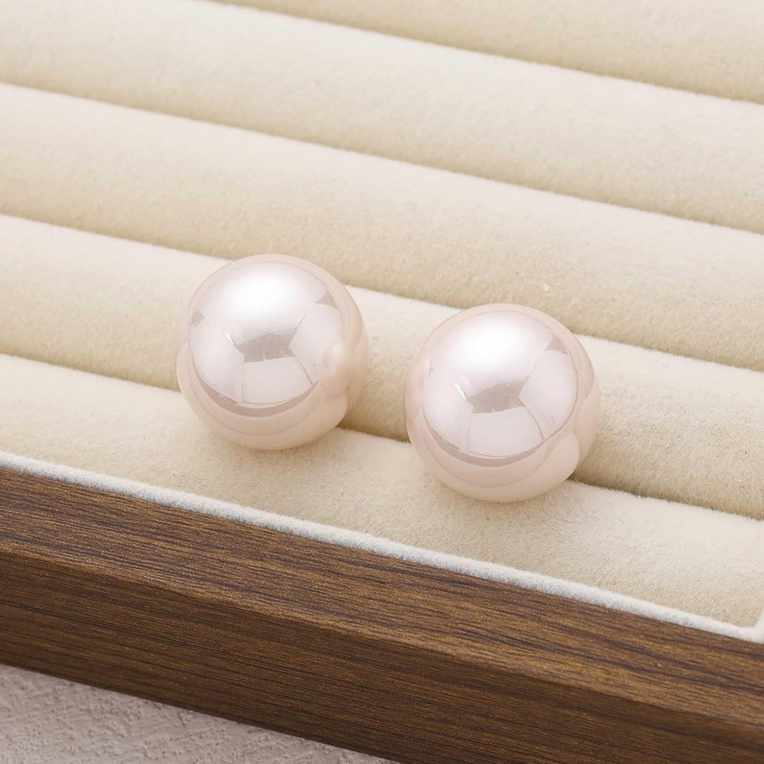 Vintage Big Pearl Stud Earrings Oversize White Simulated Pearl Earrings Large Round Ball Bead Pearls Studs Bridal Wedding Jewelry for Women - Image 7