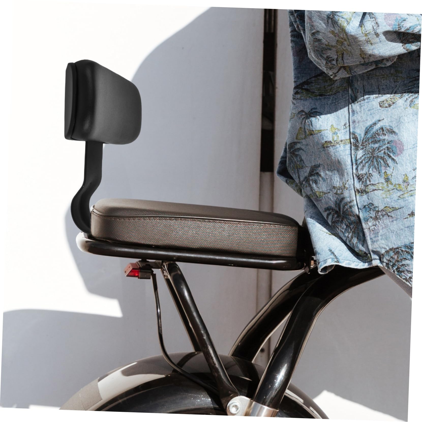 SOLUSTRE Dossier Souple Noir pour Siège Arrière de Vélo Électrique avec Support en Métal, Coussin Confortable Réduisant la Fatigue, Accessoire pour Vélo Électrique