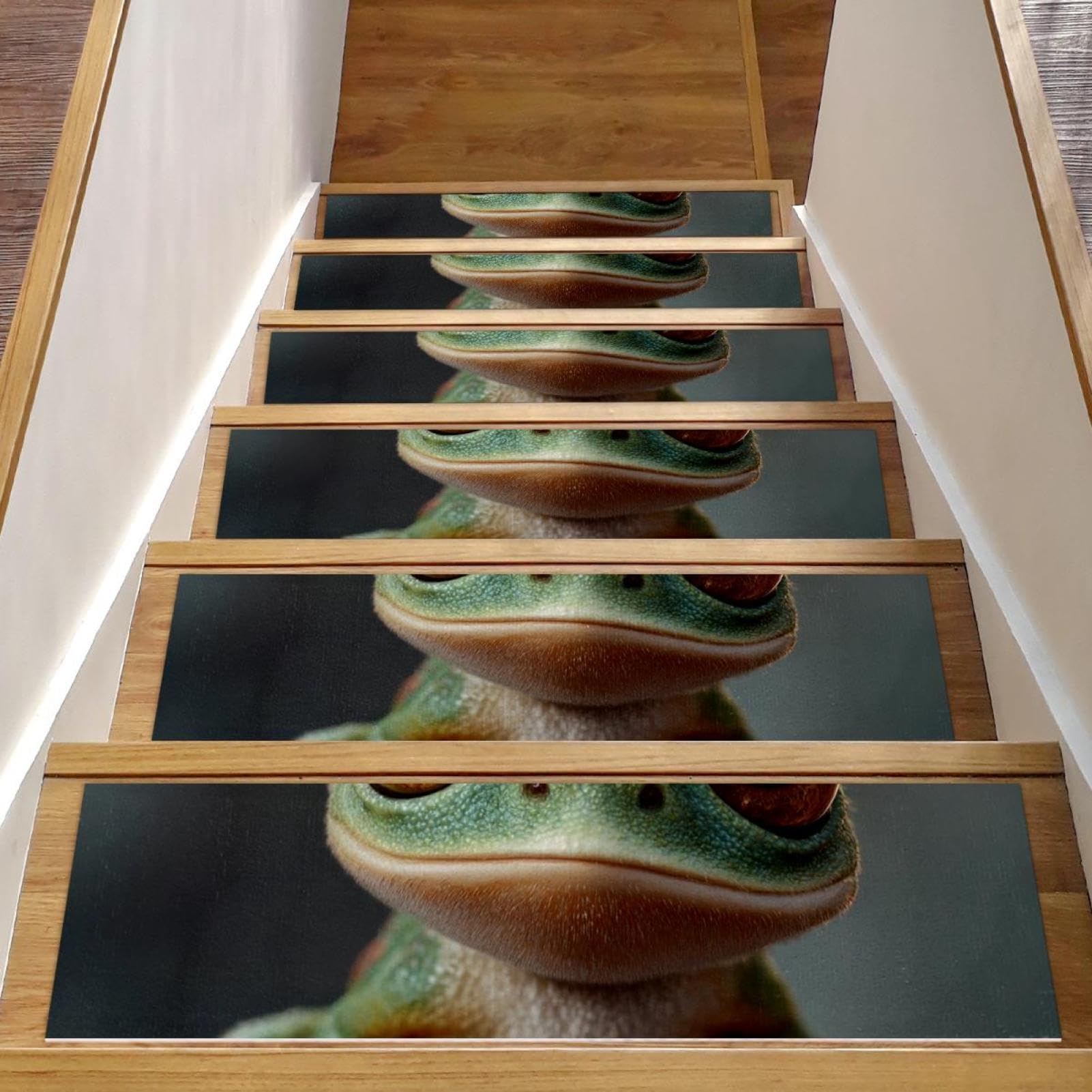 Marches d'escalier autocollantes x15 motif grenouille lavables 76x20 cm