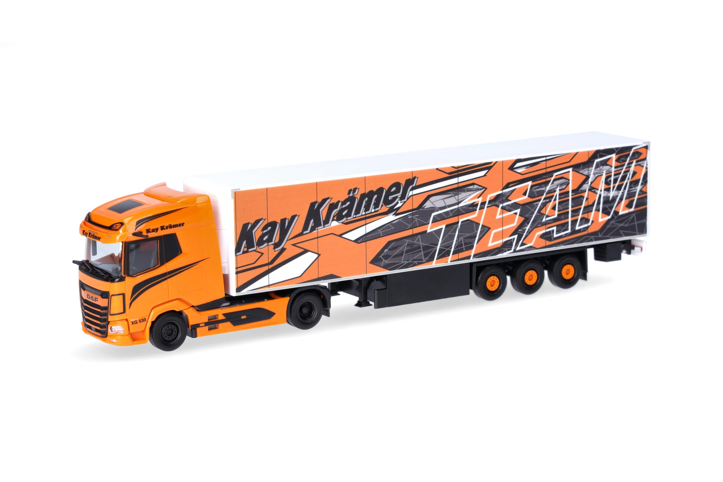 herpa 317634 Truck Model DAF XG+ Refrigerated Box Semi-Trailer Kay Krämer (Mecklenburg-Vorpommern/Roggentin), Miniature in 1:87 Scale, Collector's Item, Made in Germany, Plastic, Multicolored