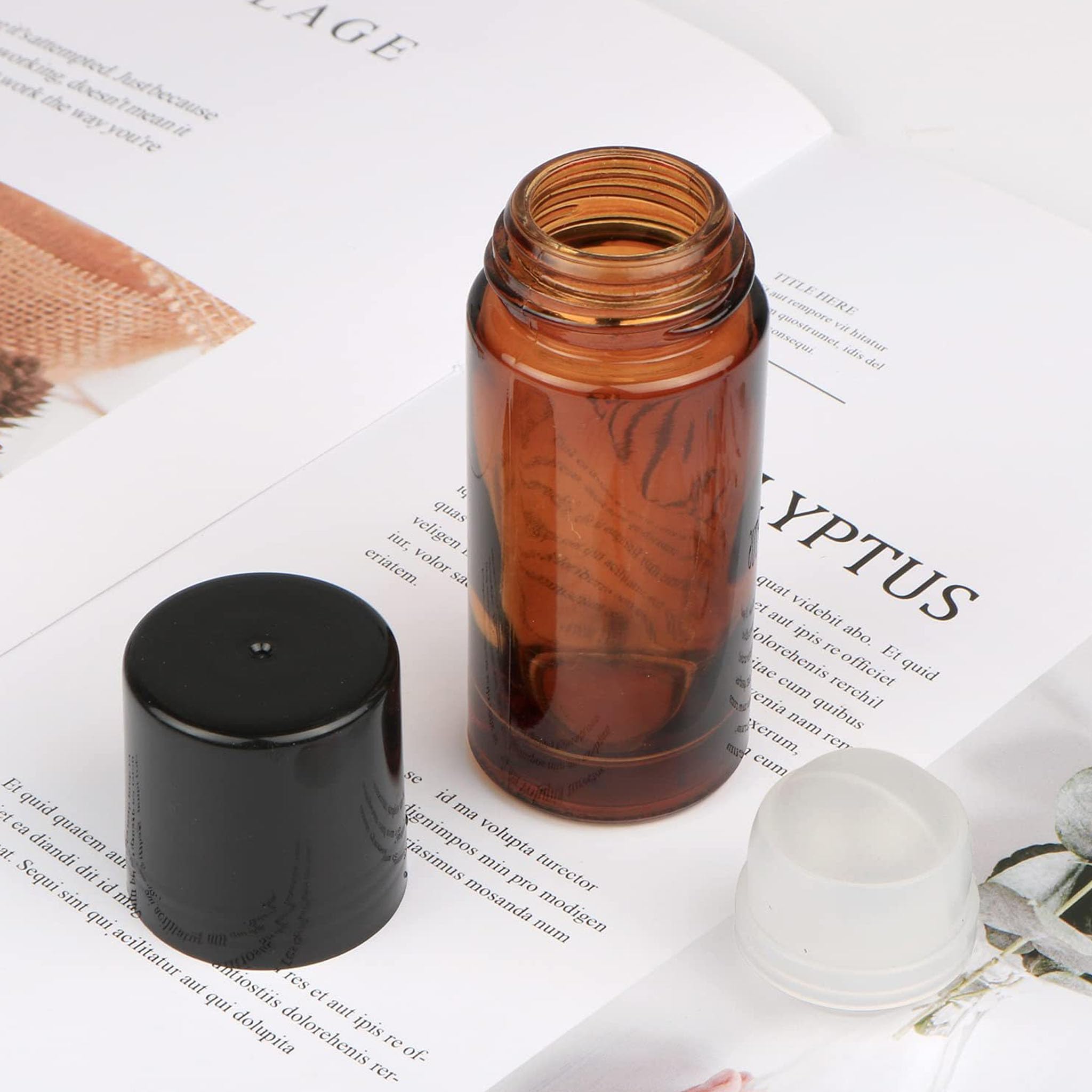 Lot de 2 flacons roulants en verre marron de 30 ml pour huiles essentielles, parfums, flacons à bille rechargeables, déodorants, outils de beauté et de soins personnels pour parfums, cosmétiques