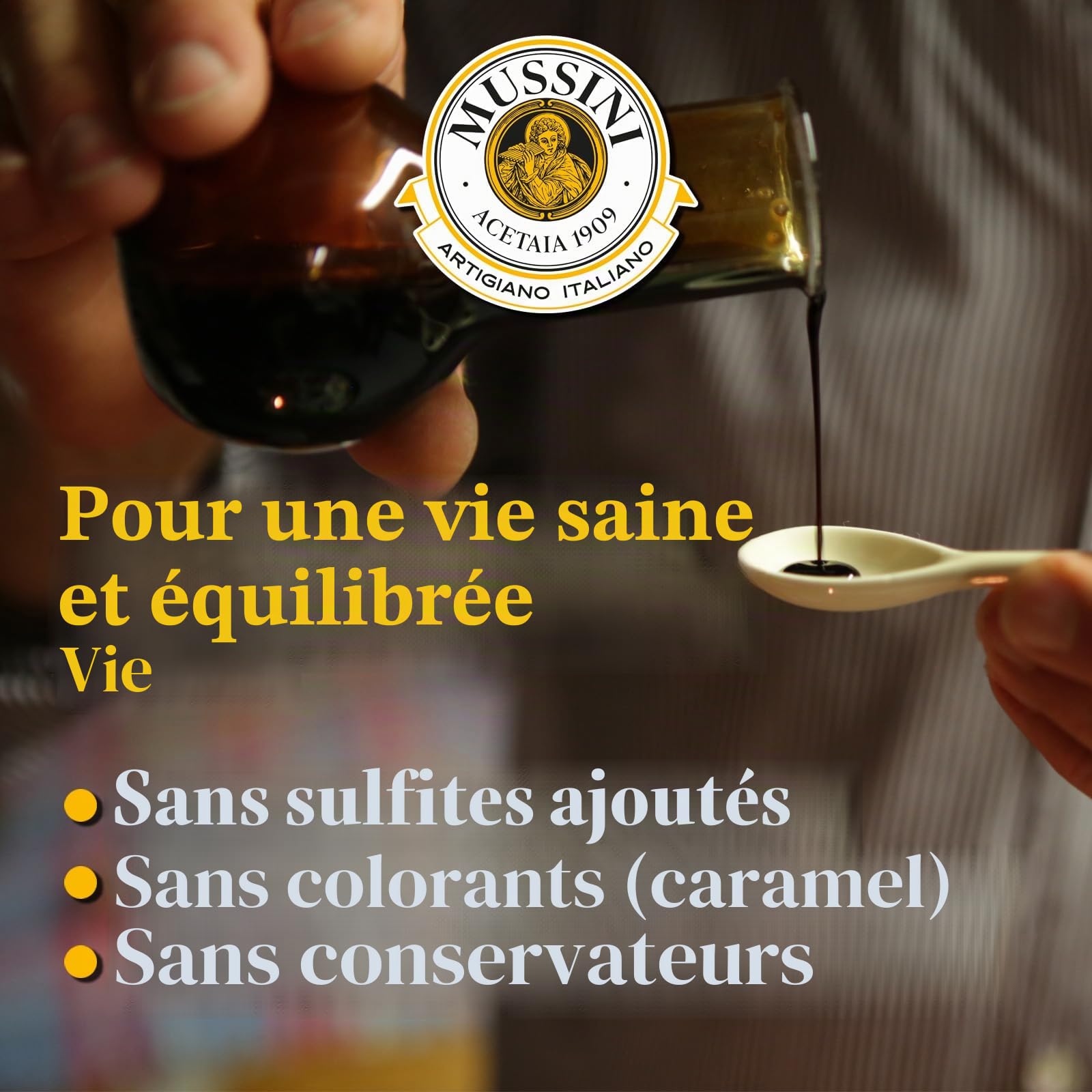 Mussini Aceto Balsamico Di Modena IGP – IL DENSO 12 ans – 5 médailles d'or – 250 ml – primé de la région de Modena Emilia-Romagna – Fabrication artisanale dans 12 types de fûts en bois différents