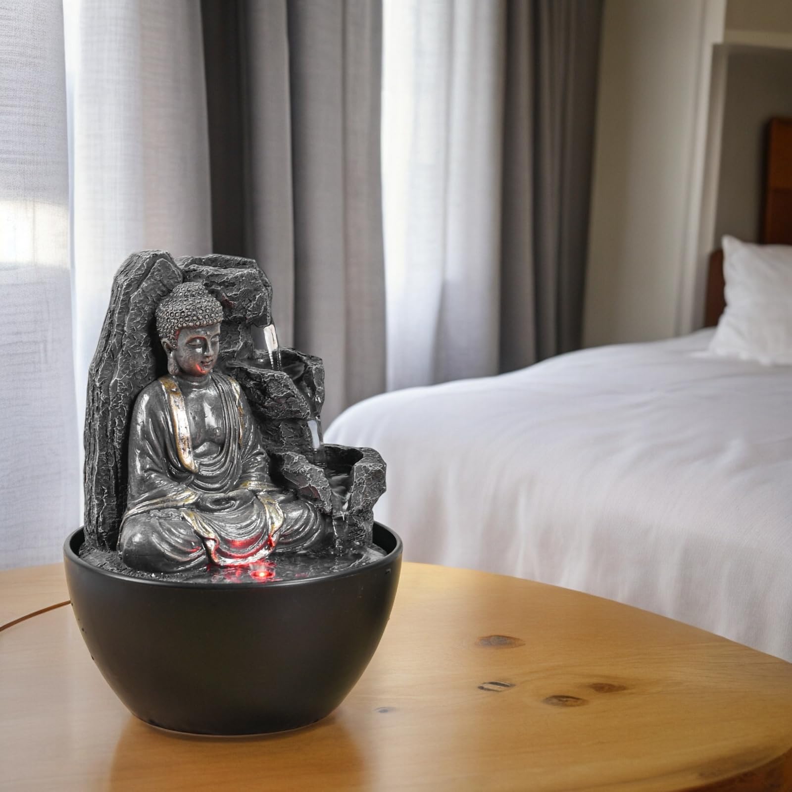 Fuente de Interior de Buda Relajante – Fuente Cascade – Decoración Zen Feng Shui – Idea de Regalo Elegante y útil – Fuente de Mesa con luz LED – 18 cm – Revata Zen'Light