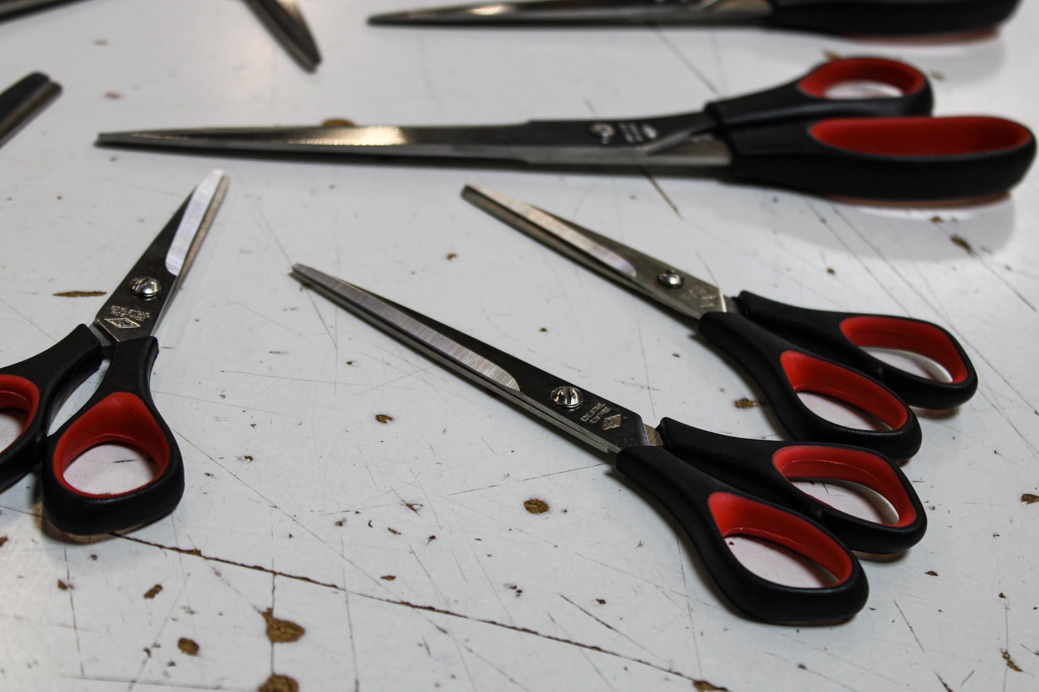 Wedo 97651 Universal Craft Scissors Left Handed Plastic Soft Handles 14 cm Black/Red