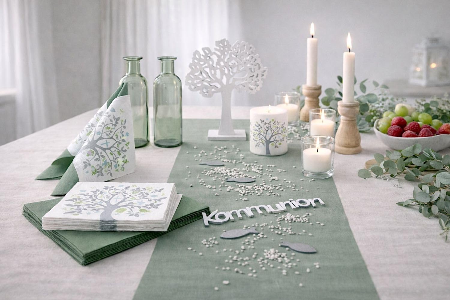 ZauberDeko Tischdeko mit Motiv Baum des Lebens Salbei Grün - Deko Kommunion & Konfirmation Komplett Set