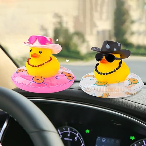 Miniatura 7 de wonuu Decoración de coche de pato de goma, accesorios para automóvil, adorno para tablero de instrumentos con sombrero de vaquero, anillo de