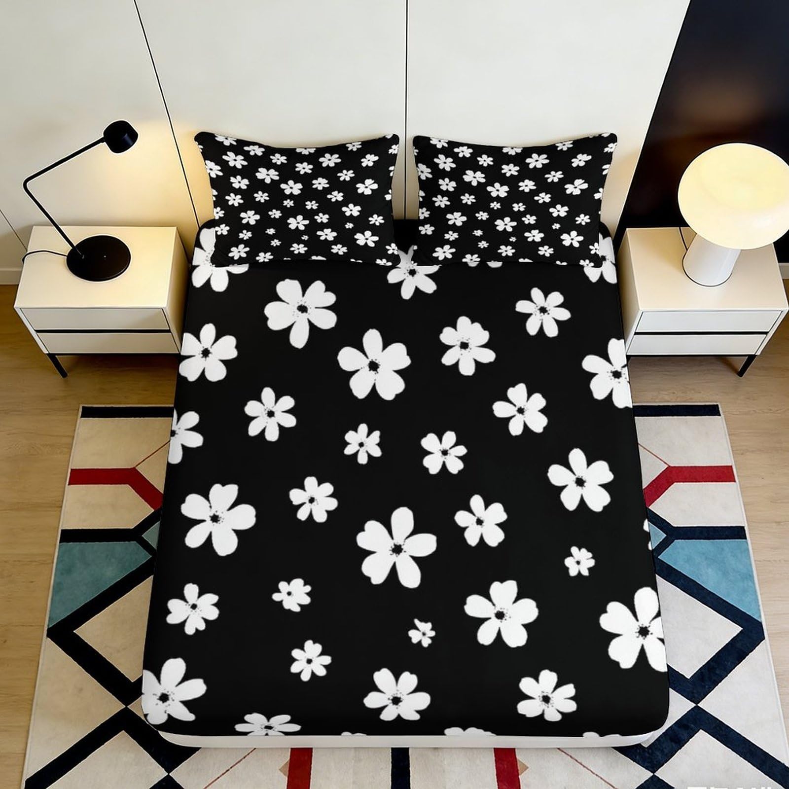 3D Printed black daisy Fitted Sheet, Microfiber soft touch, wrinkle resistant, stylish home decor, guest room bedding, anti-slip, easy care, bed cover for double bed, modern look, 115 90x200x25cm