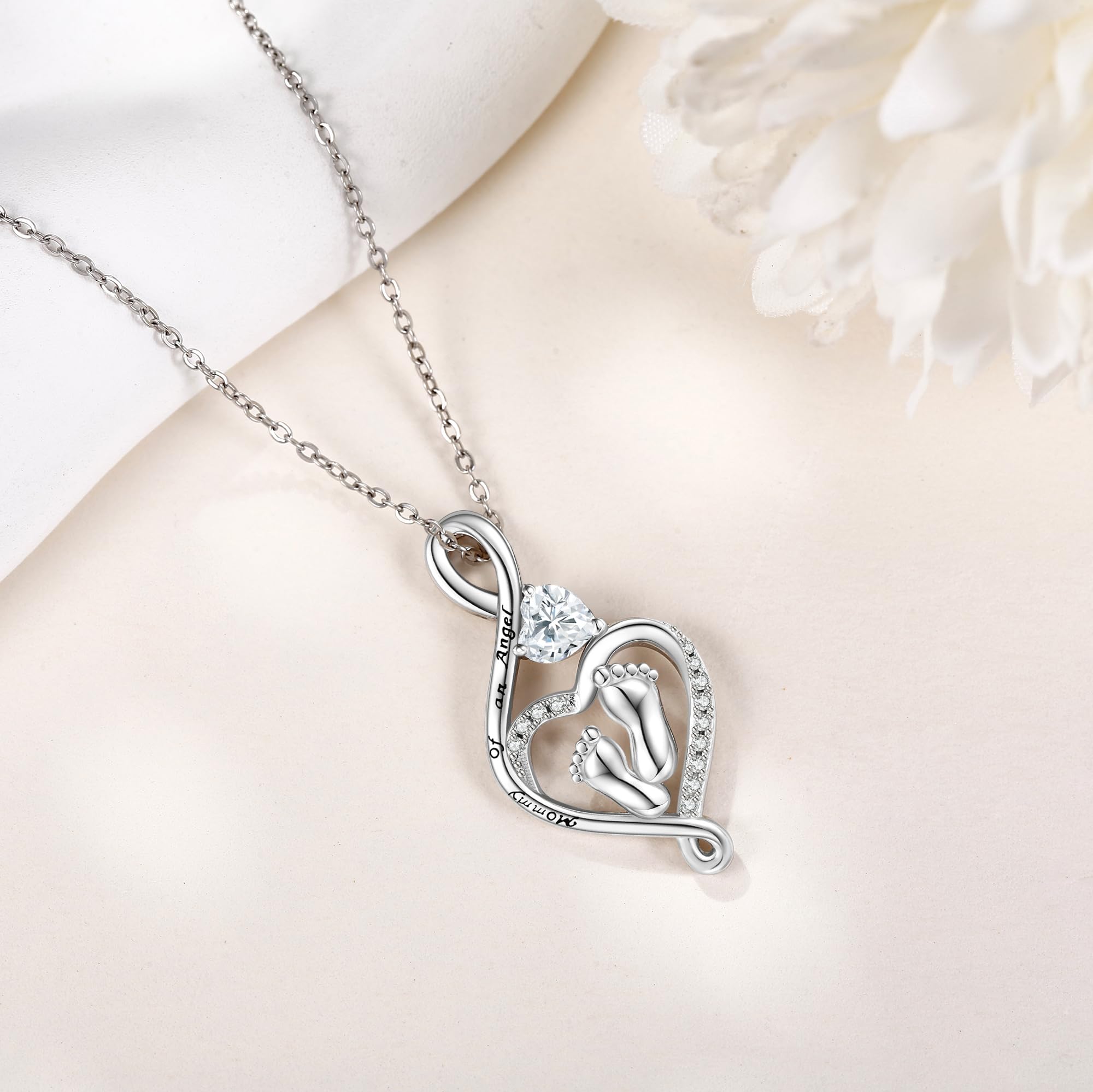 Collar de plata de ley con colgante de mamá de un ángel con pies de bebé, pérdida del embarazo, joyería conmemorativa para mujer, Plata esterlina