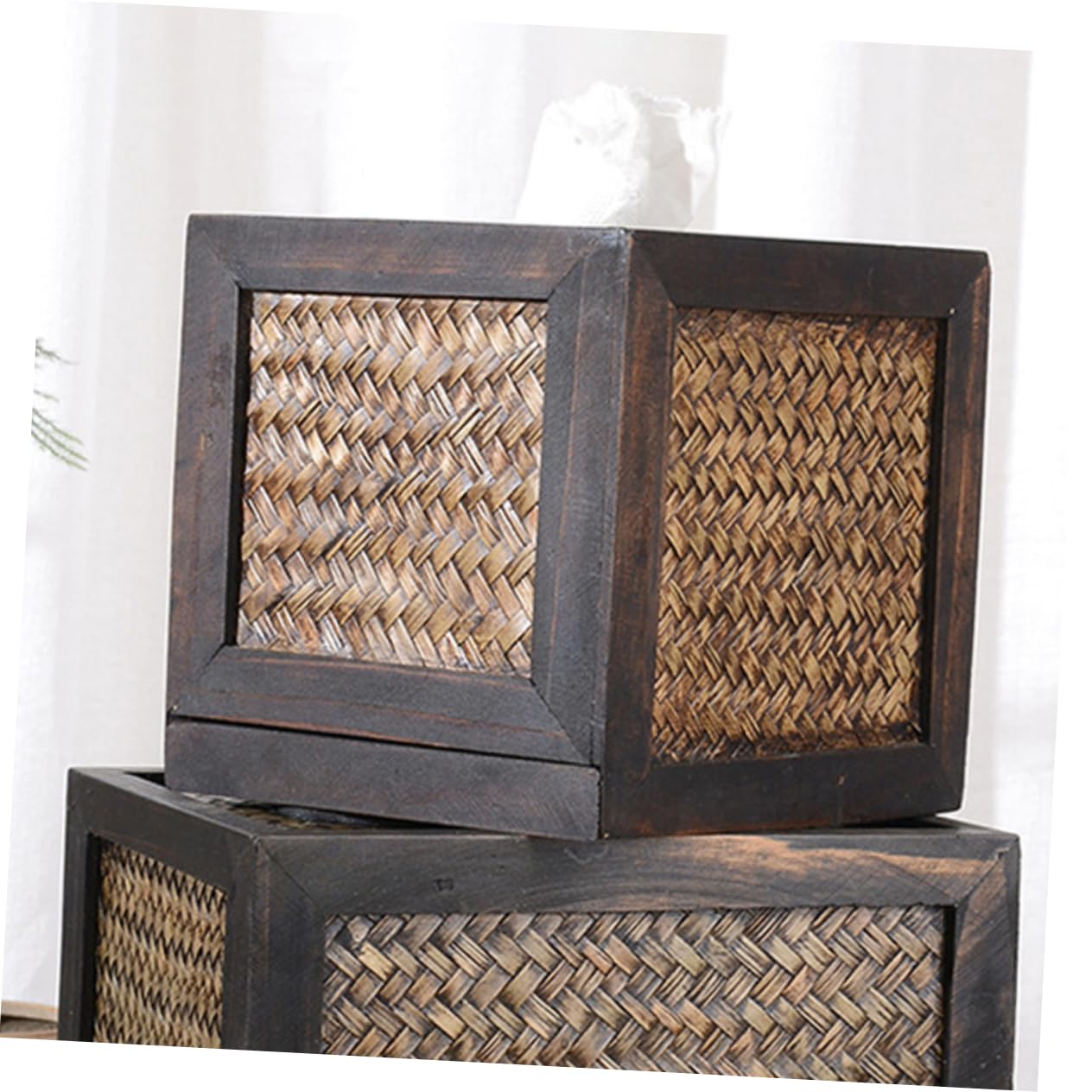 ULTECHNOVO Tissue Box Aus Handgewebtem Rattan Quadratischer Dekorativer Taschentuchhalter Für Bad Büro Und Wohnräume Stilvoller Aufbewahrungskorb Für Papiertücher Und Kleine Gegenstände