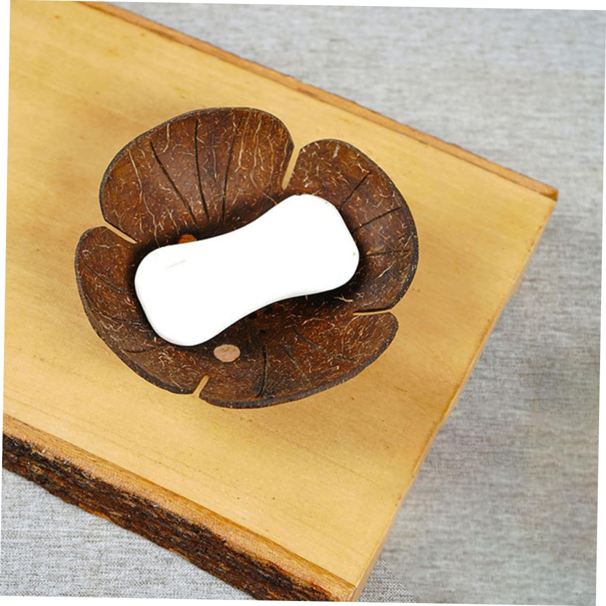 5 Stück Blumenförmige Seifenschale aus Holz und Kokosnussschale mit Ablauf Haushalts Seifenhalter für Bad Dusche und Küche Trocken Haltende Seifendose ohne Bohren Langlebig und