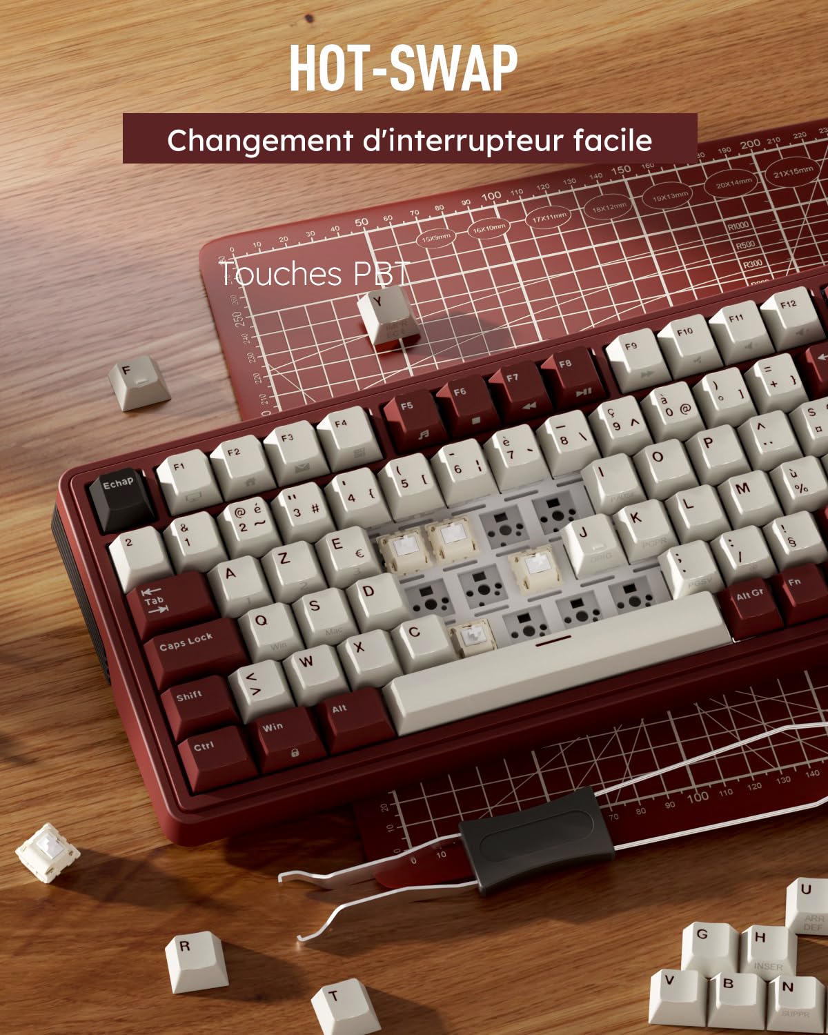 RK ROYAL KLUDGE M100 Clavier Gamer sans Fil AZERTY, Clavier Mécanique 96% avec Pavé Numérique, Écran et Boutons BT/2.4G/USB-C RGB 8000mAh Gasket Structure Touches PBT Hot-Swap Creamy Switches, Rouge