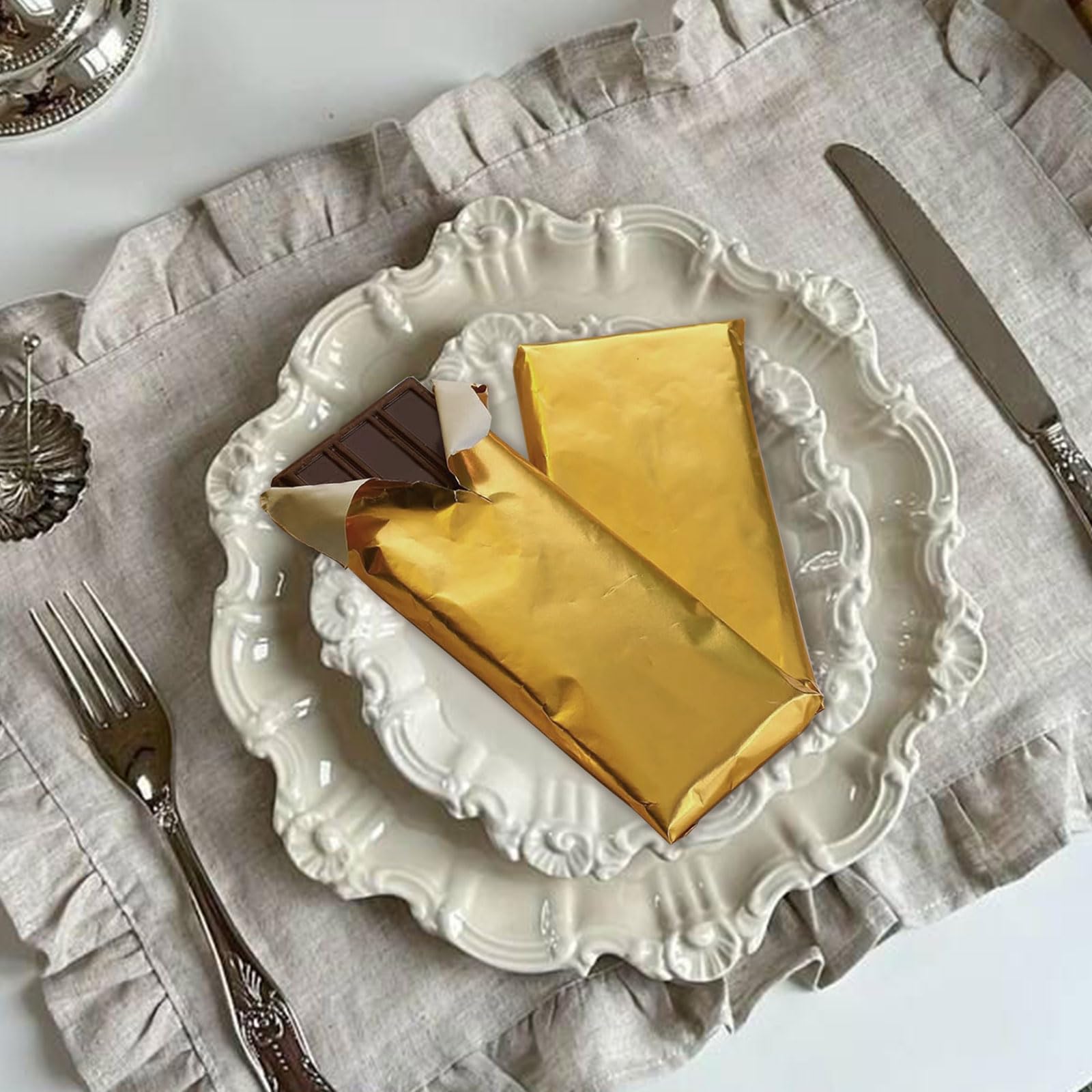 Emballage de chocolat feuille d'aluminium doré, 20 x 20 cm, 100 pièces de qualité alimentaire, convient pour le papier cadeau et les projets de bricolage lors de fêtes et de fêtes