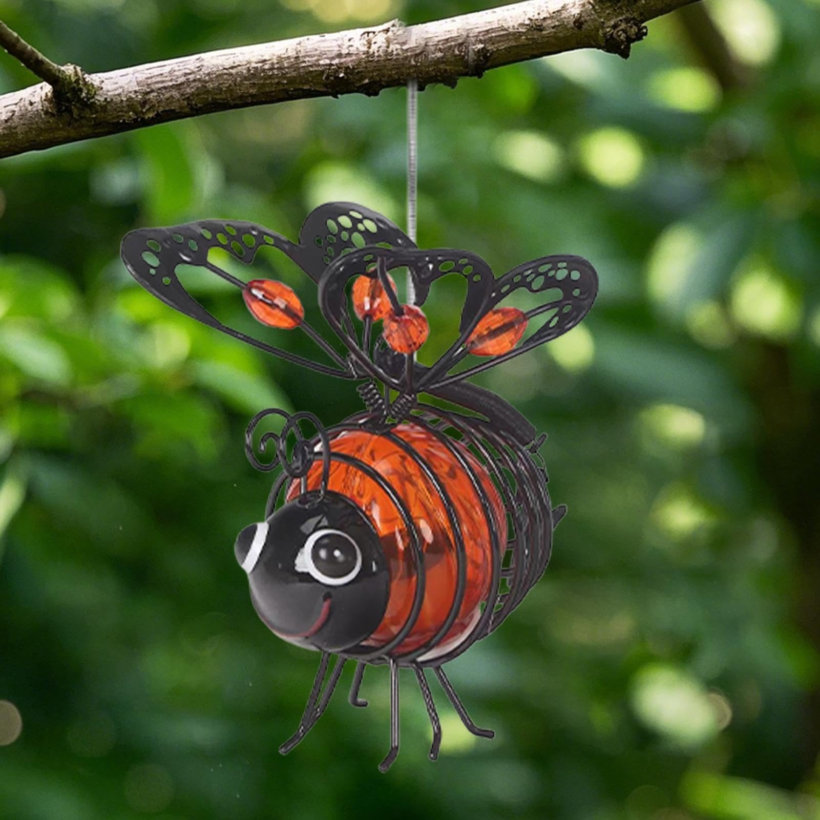 Bee Solar Lights, Solar Bee Lights Outdoor Garden, Hanging Metal Bees Lanterns Painted Iron Art Crafts, Waterproof Solard-Powered Hanging Bees Light for Yard Balcony Porch Decoration, Outdoor Statues