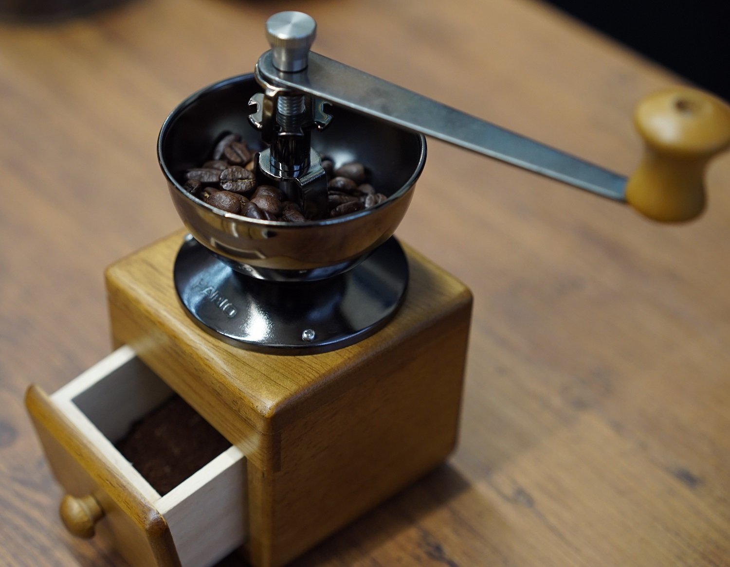 Hario Kaffeemühle - "Small Coffee Grinder" - MM-2, Braun