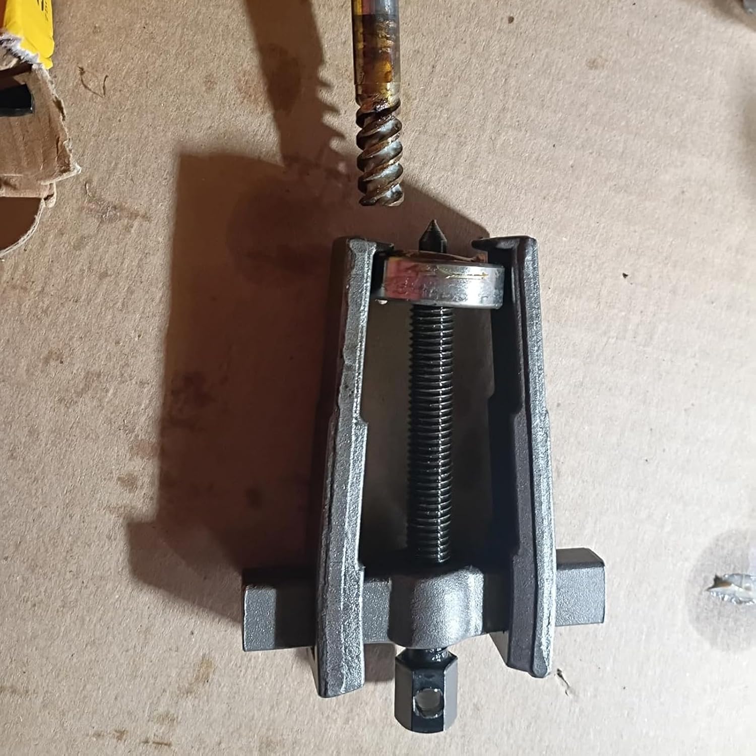 Portable Steel Miniature Puller 2 Jaw Design for Workshop Applications Removal of Bearing and Wheel Strong Force Portable