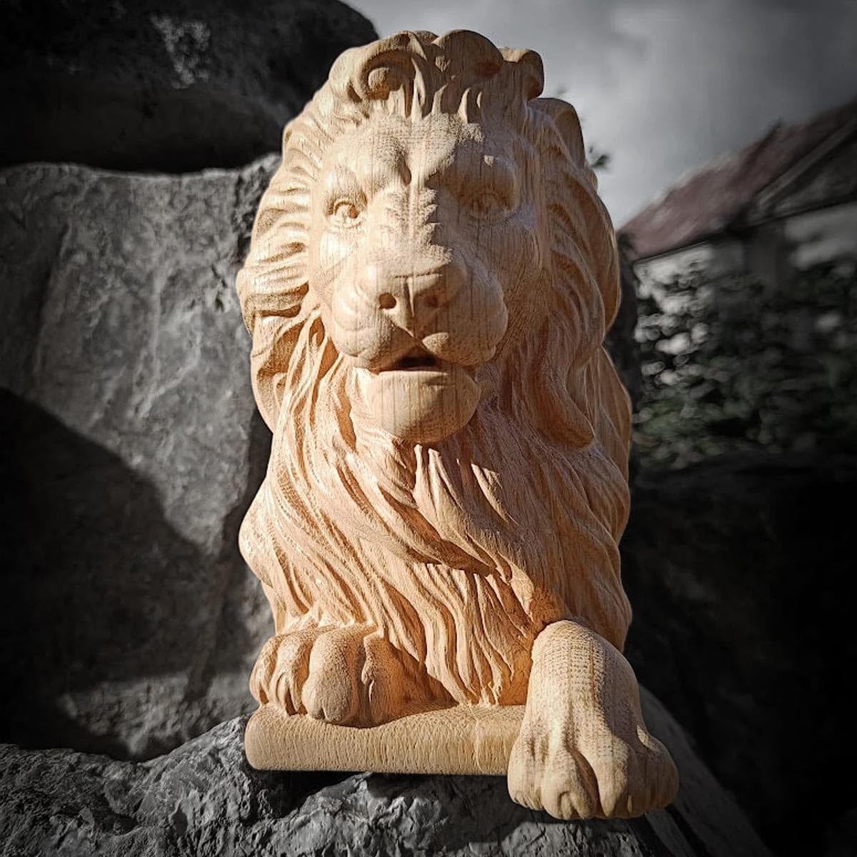 Wood-Carved Oak Lion Head Sculpture Newel Post Cap, Wood-Carved Post Finial Topper for Staircase Pillars, Porch or Deck Columns, Rustic Cottage Garden Décor, Bedpost Finial, 6" Base