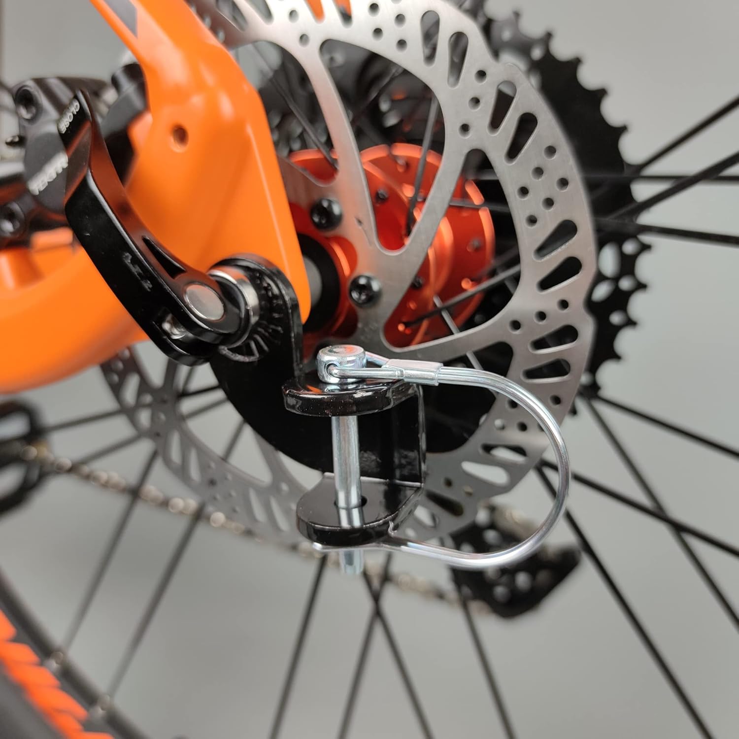 Thinvik Stainless 12MM Hitch Compatible Replacement Photo