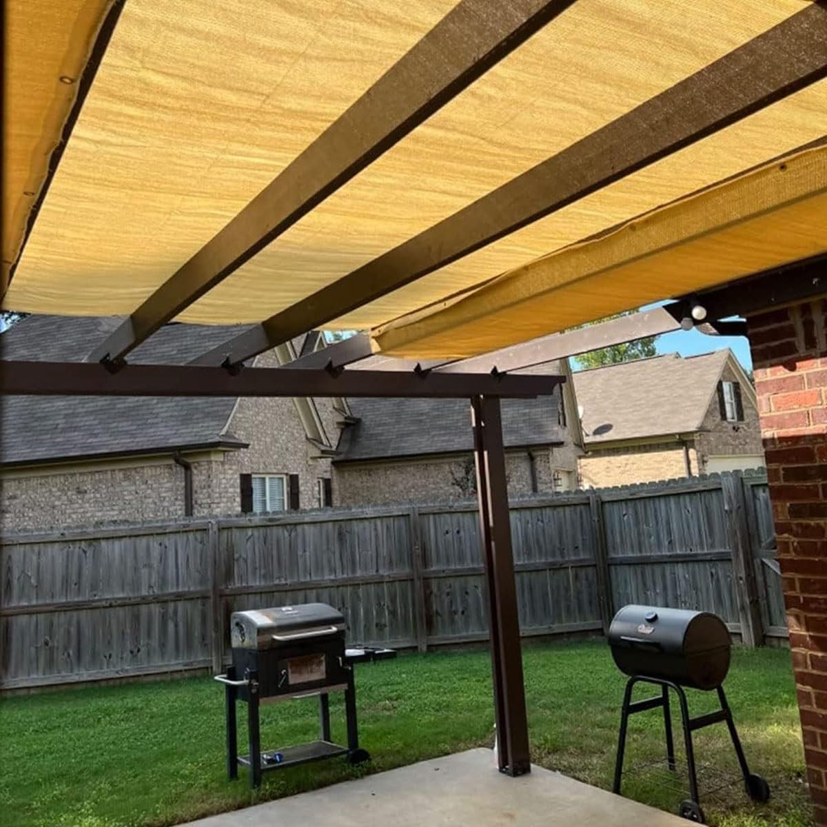 DaoGeSir Shade Netting for Patio Shade Cloth Outdoor Pergola Sun Shade Sail HDPE 90% UV Block Sun Shade Net Sunblock Shade Clothfor for Greenhouse Garden Patio Plants Awning(Size:2m*4m)