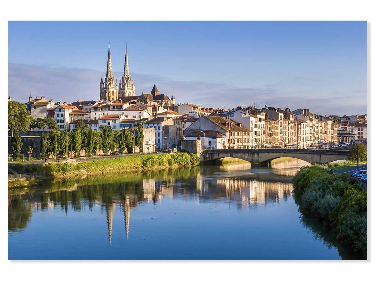 Tableau de Bayonne et la nive souvenir du sud Ouest decoration acrylique 90x60 fabrication France