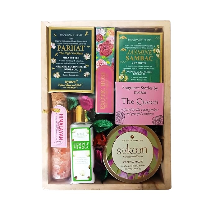 Nyassa The fragrance stories by nyassa: THE QUEEN Gift set | Natural Bath and Body Care Set | Handmade Soap | Roll On |Hand & Body Moisturizer | Bath Salt | Scented Candle | Premium Pampering Kit for All Special Occasions for Women