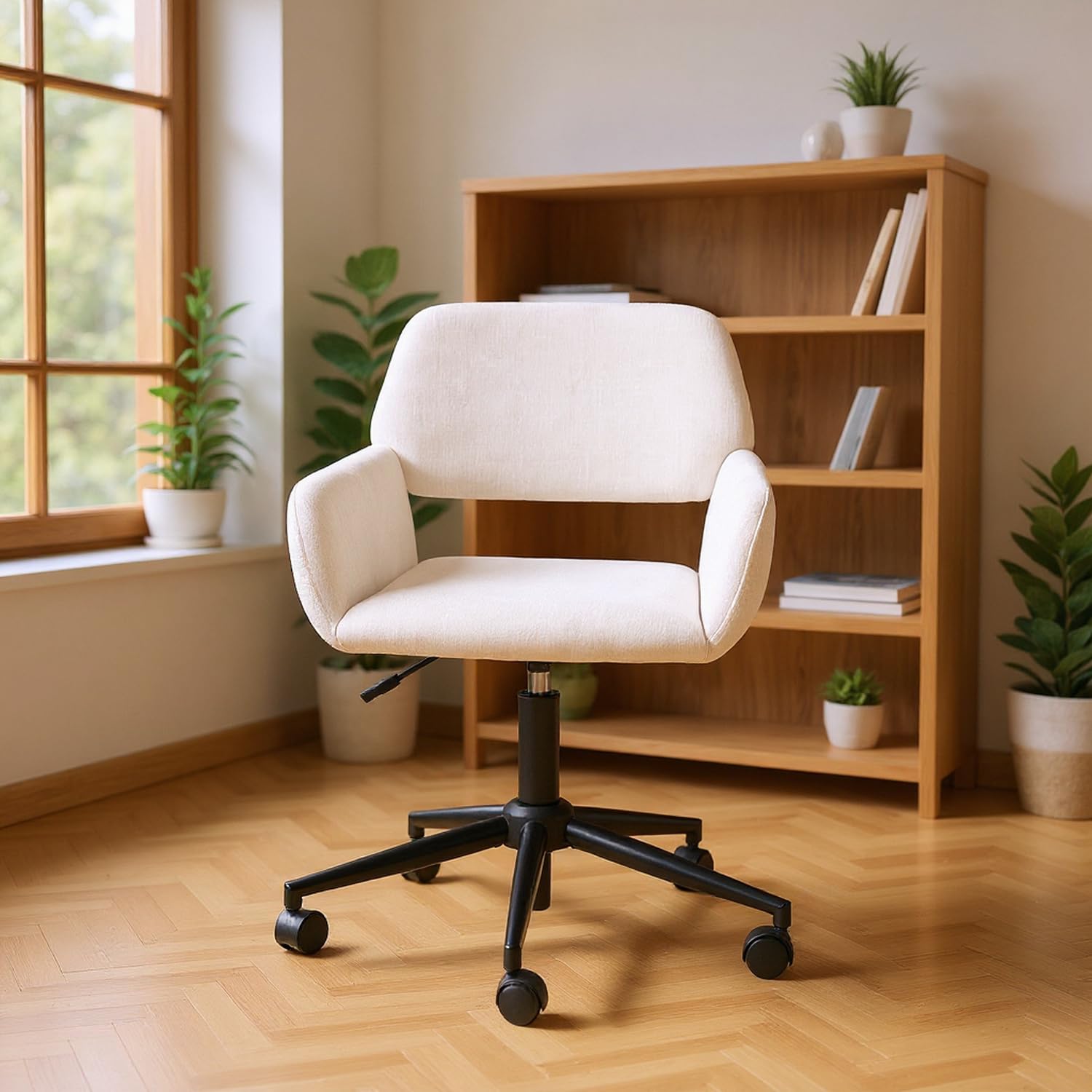 Chaise de bureau ajustable en hauteur et compacte pour étudier confortablement