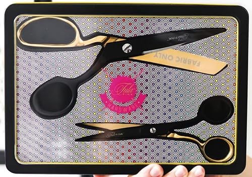 Tula Pink Juego de tijeras negras y doradas disponible en Yaxa Colombia