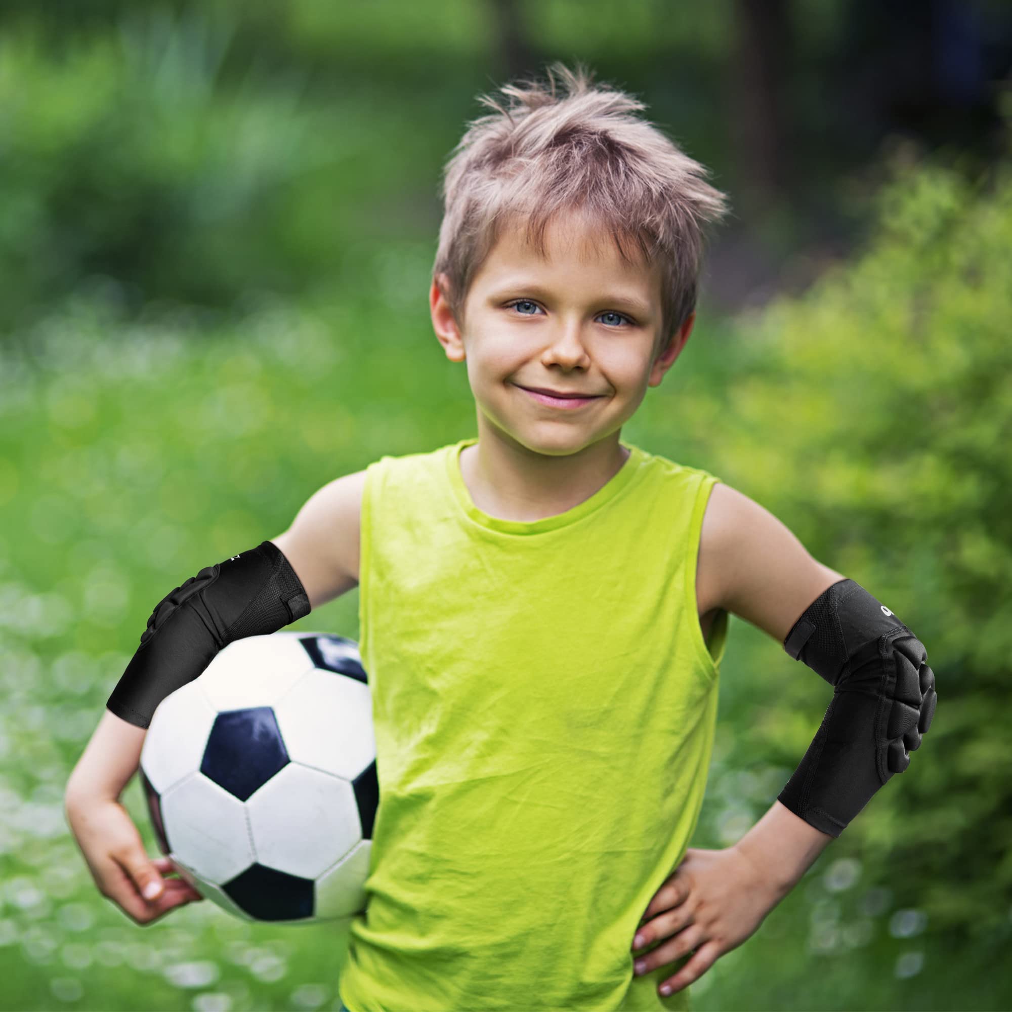 Coudieres Enfant Ajustement Serré Confortables Manchon Bras de Compression avec des Tampons Eponge Protege Coude Sport pour Boxe Danse Football Volleyball Gardien de But Coudière Protection