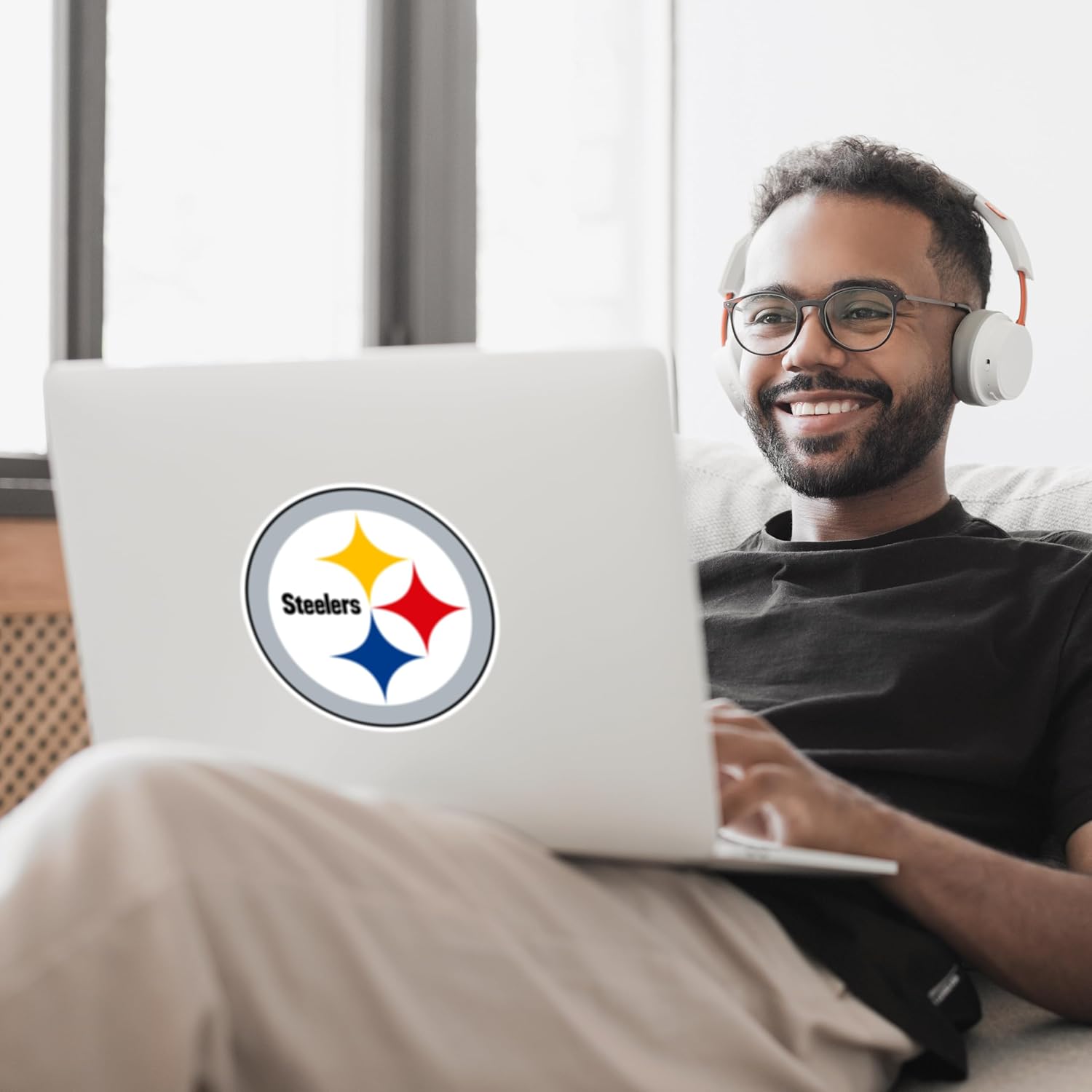 NFL Siskiyou Sports Fan Shop Pittsburgh Steelers Auto Decal 8 inch sheet Team Color - Image 3