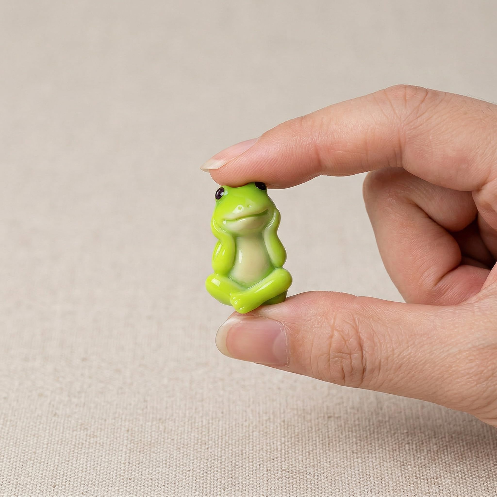 ZOUYIWET 6PCS Cute Frog Figurines, Mini Resin Frog Decor for Computer Monitor, Car Dashboard, Desk, Bookshelf, TV Stand and Home Office Decoration view 5