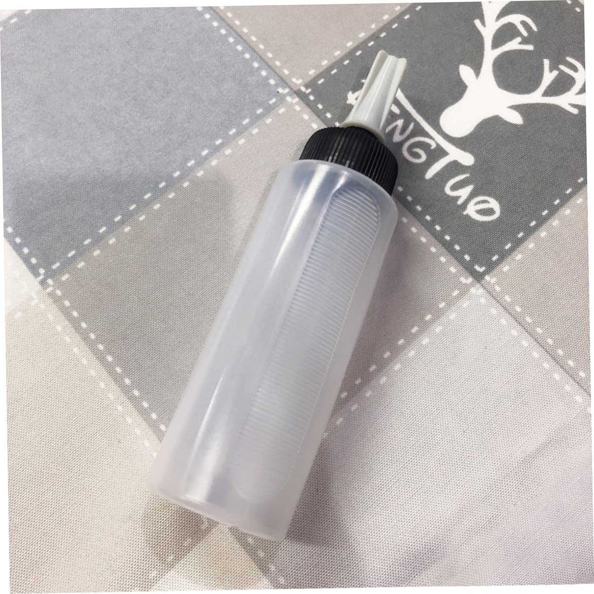 PartyKindom 2PCS Hairdressing Scale Bottle Portable Measuring Rinsing Bottle for Hair Cleaning Leak Design Durable Applicator for Hairdressing and Beauty Treatments Transparent