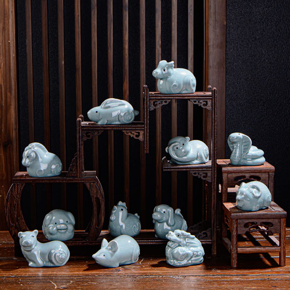 FIYOEO Creative Retro Zodiac Animal Statue Tea Pet,Vivid Cute Chinese Tea Figurine Ornaments Desktop Crafts Tea Set Decoration (Cock)