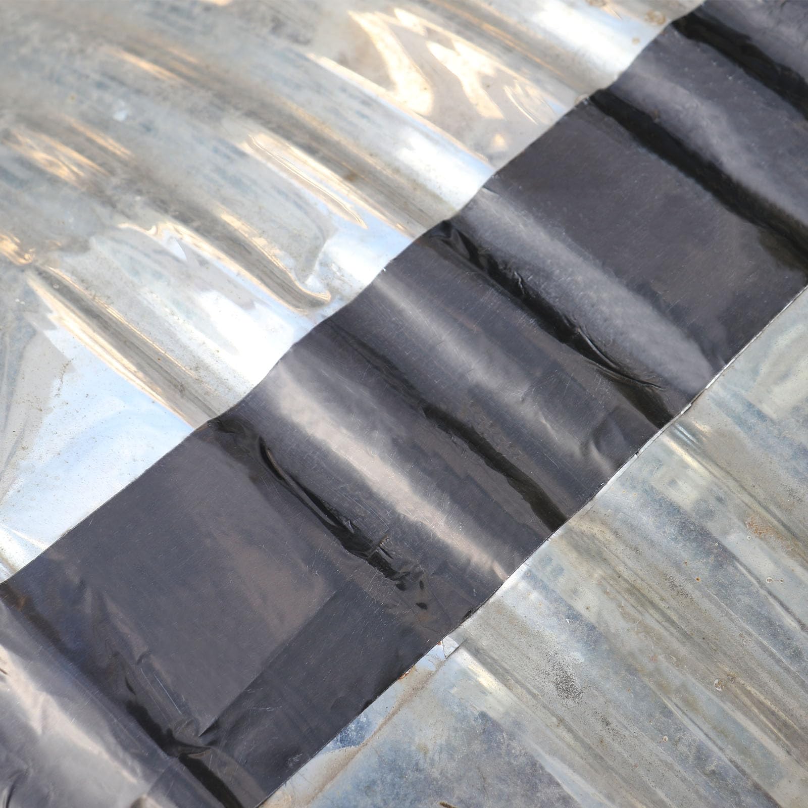 BOMEI PACK Large Ruban adhésif en aluminium 50 m ruban métallique très résistant, résistant à la chaleur, parfait pour l'étanchéité et le colmatage, réparation des métaux (Noir 100mm*50m)