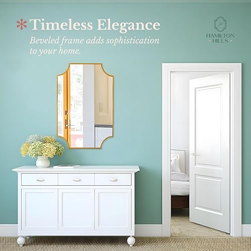 Miniatura 2 de Hamilton Hills Espejo de tocador con marco de latón  Elegante diseño de espejo festoneado de 30 x 40 pulgadas  Lujoso espejo de pared de baño para