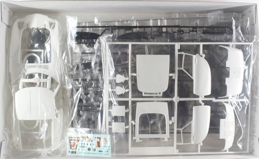 フジミ 1/16 エンスージアストモデル トヨタ 2000GT 最終生産記念パッケージ Amazon.co.jp: フジミ 1/16 エンスージアストモデル トヨタ