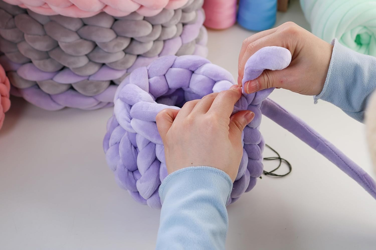 Chunky Yarn for Arm Knitting, guofa 4.4LBS Soft Fleece Yarn for Throw Blanket Pillow, Hand Knitting Bag, Cat Bed and DIY Home Decorations