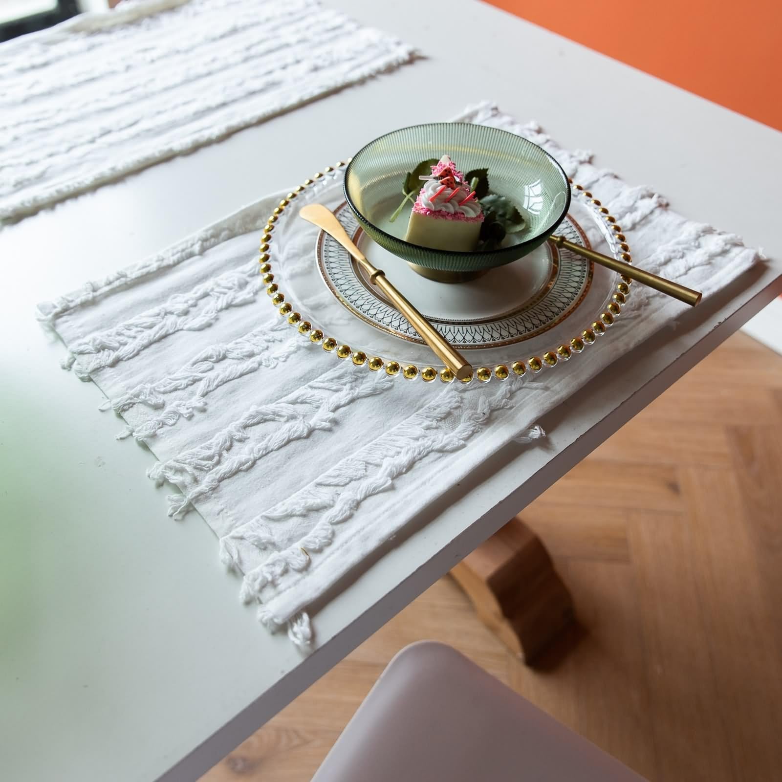 Lot de 4 Dessous de Table 30x45cm, Set de Table Blanc Rayé Uni avec Pompons Coton Lin