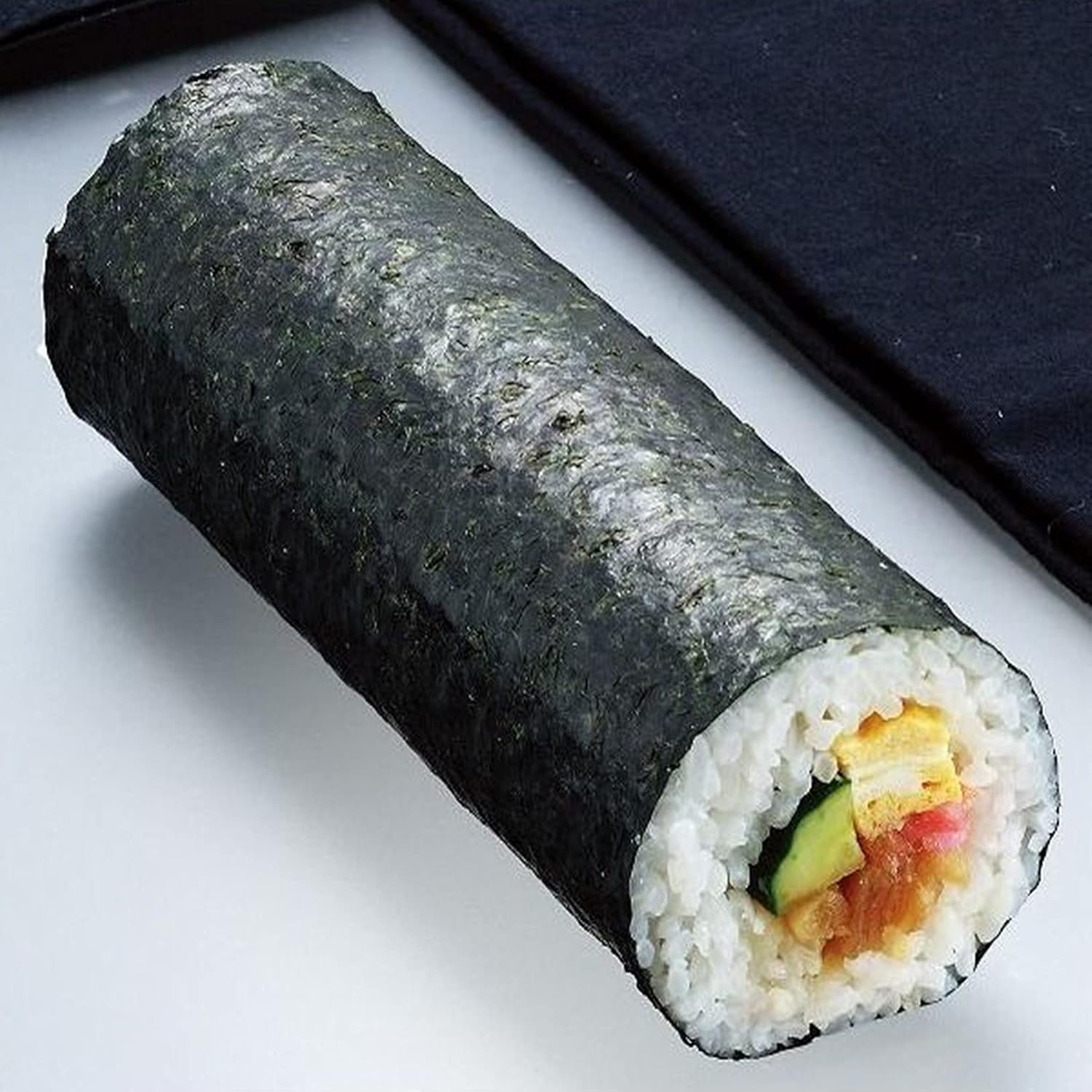 Akebono Sangyo CH-2019 Small Roll, Made in Japan, For Making Thin, Thick Rolls, California Rolls, Easy to Eat, Double Embossing, Made of Resin, Hygienic, Small 10.2 x 6.3 inches (26 x 16 cm)