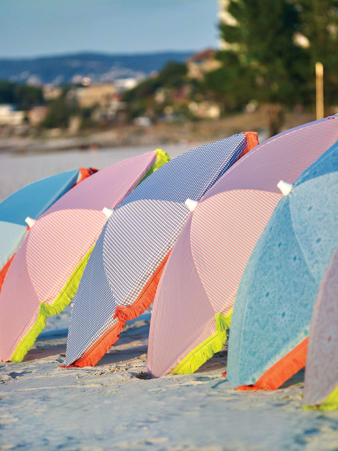 EZPELETA Sonnenschirm Bora Bora für Strand, Terrasse und den Garten, faltbar und tragbar, Sonnenschutz UPF 50+, Bedruckt mit Blumen/Karomuster/Streifen, inklusive Tragetasche (Kariert-Grau)