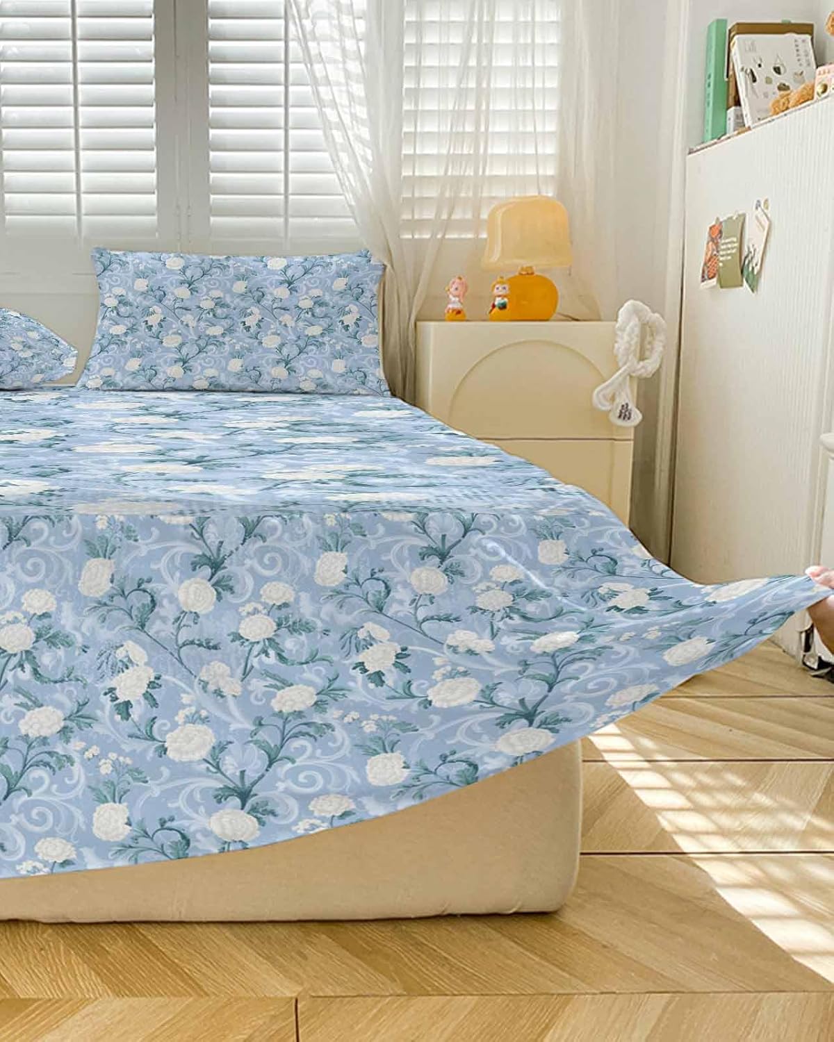 Bed Skirt for Full Size Bed 18 Inches Drop Blue Floral Ruffled Bedding Sheet Sets Soft Bedspread Retro Camellias Flowers Wrap Around Bed Skirt Sheet Set with 2 Pillowcases for Bedroom All Season 54x75