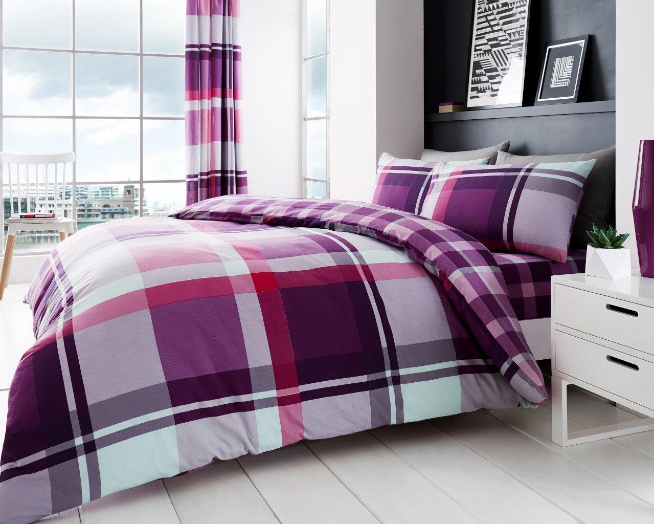Lions Check Bedding Set - Bed Duvet Covers Double Size with Matching Pillowcase, Ultra Soft Reversible Poly Cotton Quilt Covers, Button Closure, 200x200cm, Waverly Purple