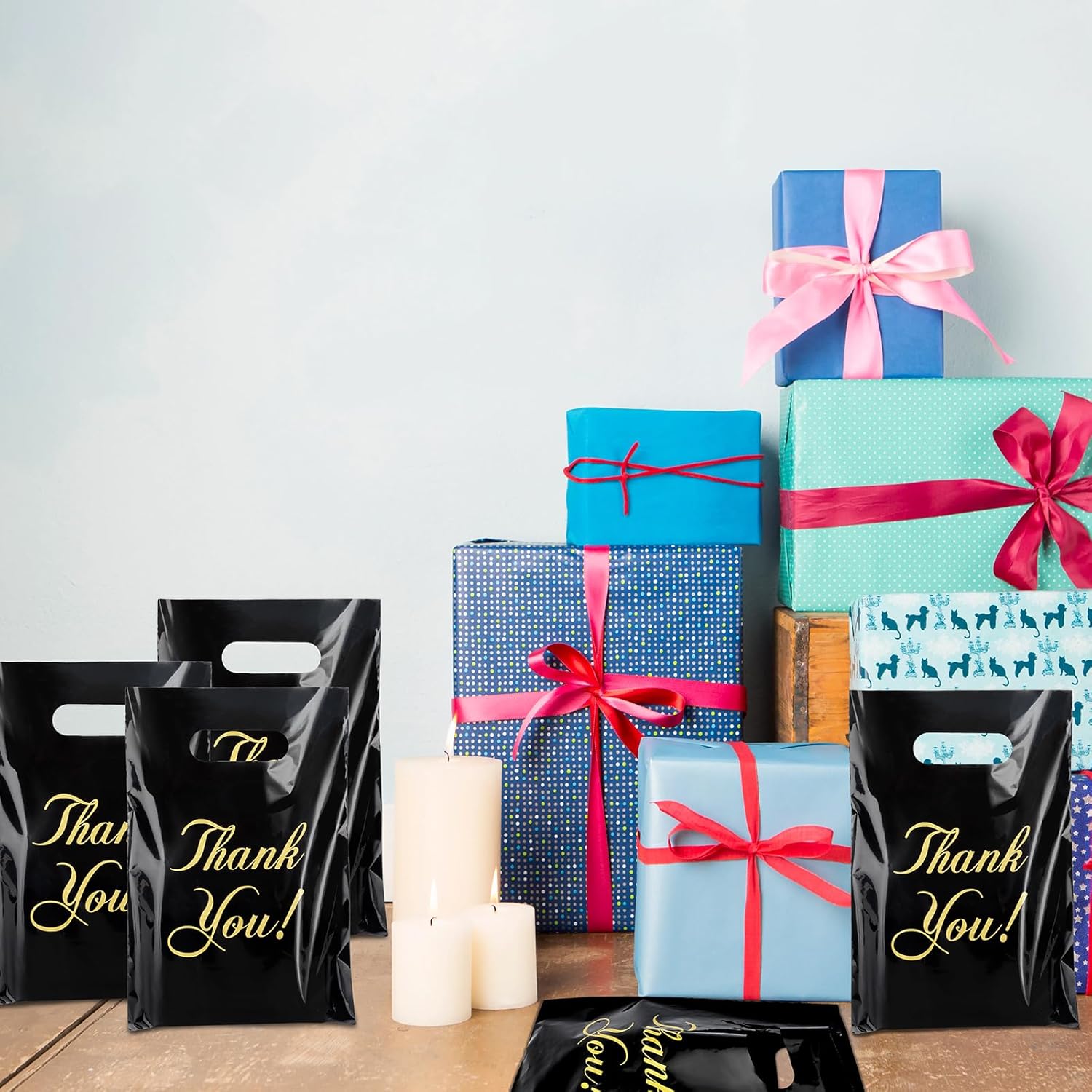 Fowecelt 100 Pack Black Thank You Bags with Handles Plastic Reusable Goodie Bags Candy Snack Treat Gift Wrap for Kids Girls Boys Baby Birthday Party Favor Supplies - Image 4