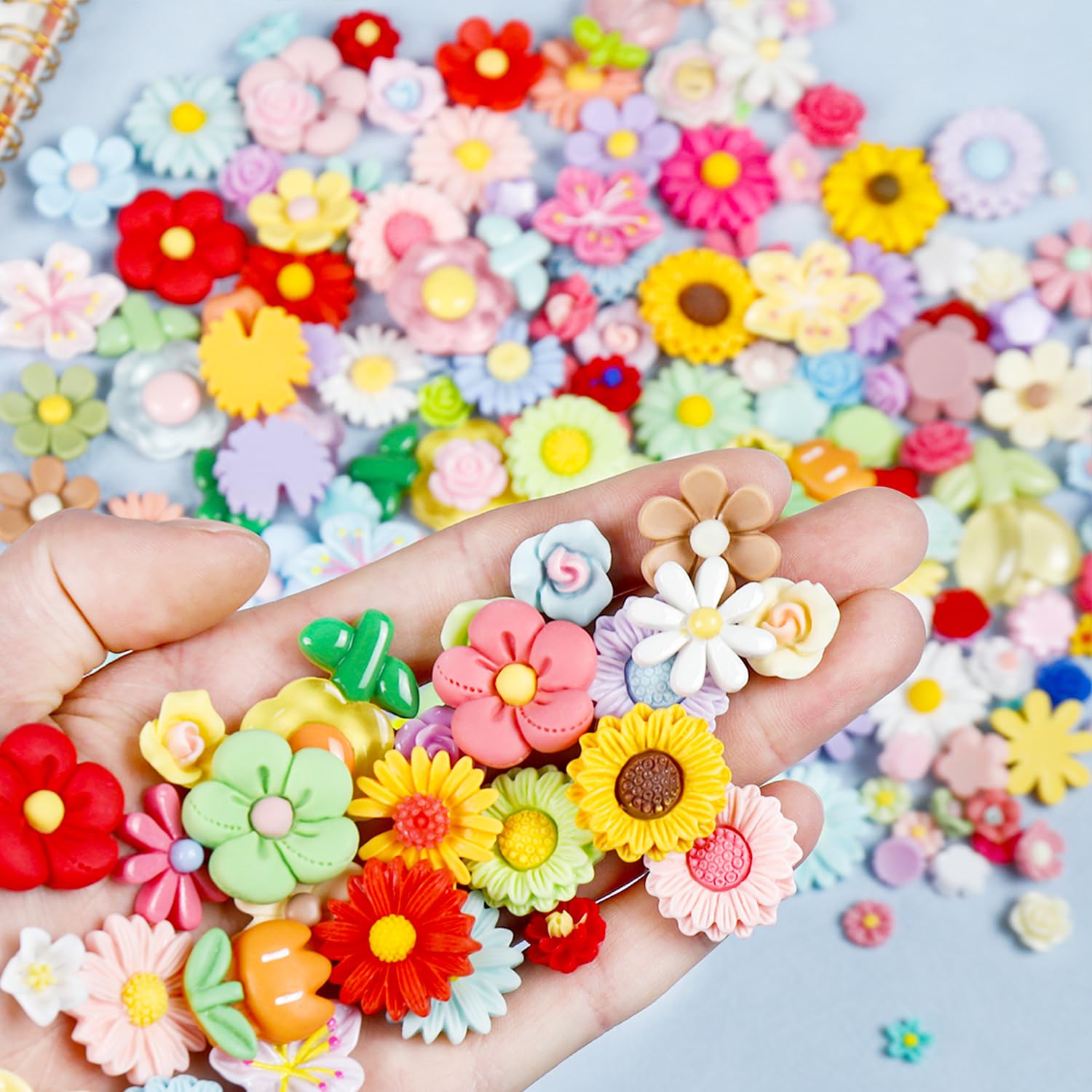 175Pcs Flatback Resin Flower Charms for Craft DIY Tiny Flower Cabochons Embellishment Mixed Colors Daisy for Jewelry Making Scrapbooking Resin Slime Charms Hair Clips Bracelets Phone Case Decor - Image 4