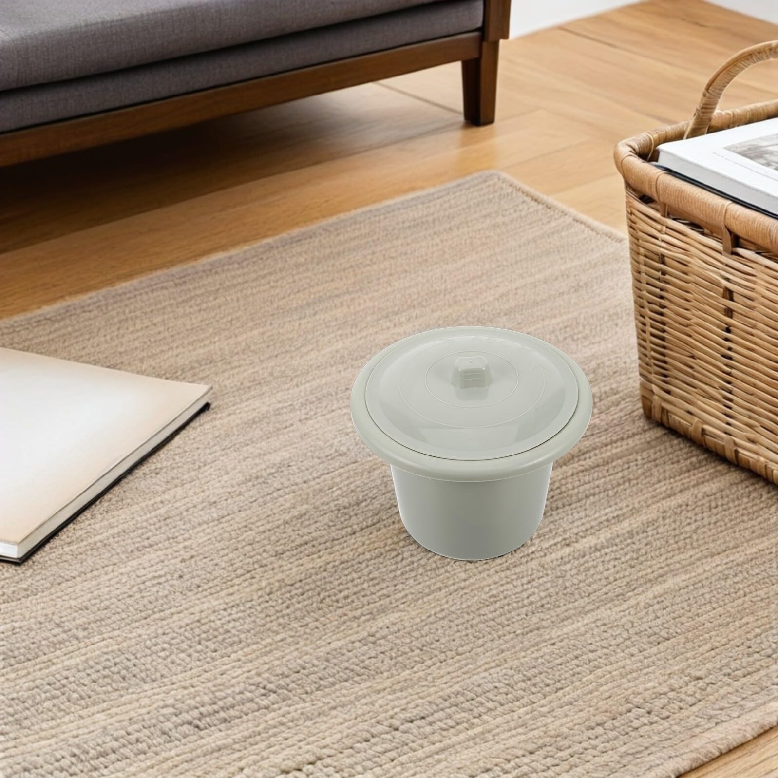 Bassin de Lit pour Soins à Domicile en Plastique Léger Vert Clair, Urinoir Portable avec Grosse Capacité et Couvercle, Adapté aux Personnes à Mobilité Réduite la Maison