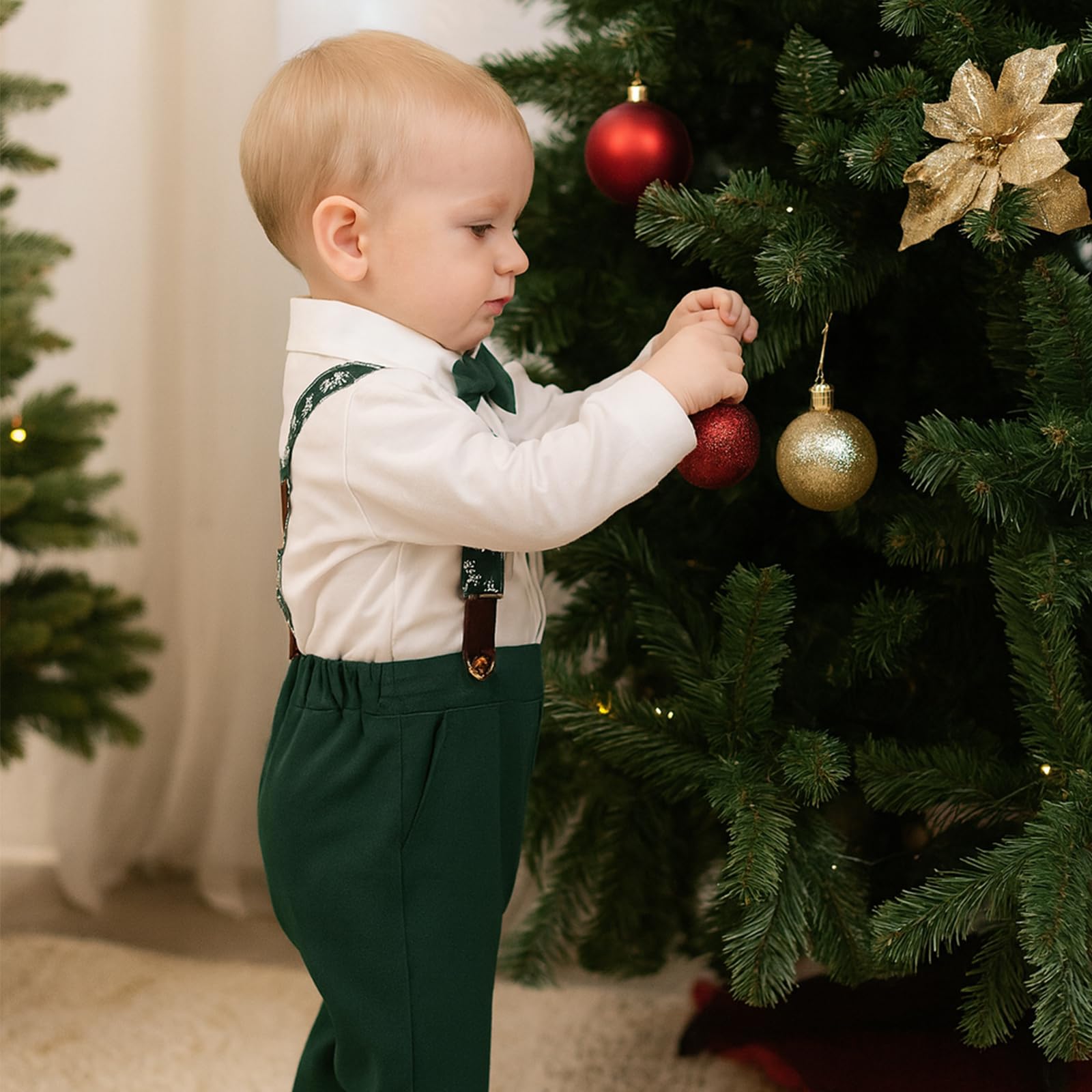 Weihnachtsanzug für Jungen mit Fliege, Hosenträger & Flachmütze - Festlicher Strampler im Gentleman-Look für Babys