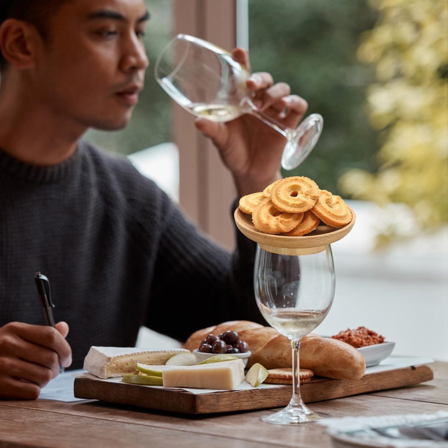 10Pcs Wine Glass Charcuterie Topper, Mini Boards, Appetizer Plates, Glass Covers to Keep Bugs Out for Family Gatherings Bars Restaurants
