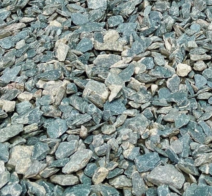 Dihl Honister Mine Green Slate Chippings 20 30mm Garden Decorative Aggregate Plant Pot Topper Stones. Chip Gravel for Driveway Path Border Beds. 2KG 4KG 10KG 14KG and 20KG (2 KG)
